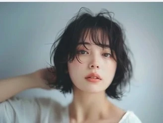 4. お手入れが簡単なショートヘアスタイル